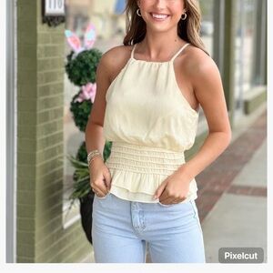 🍁MOD On Trend cream top size medium